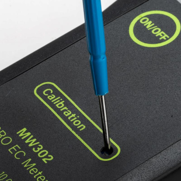 Milwaukee MW302 PRO High Range İletkenlik Ölçer  00... 10.0 mS/cm